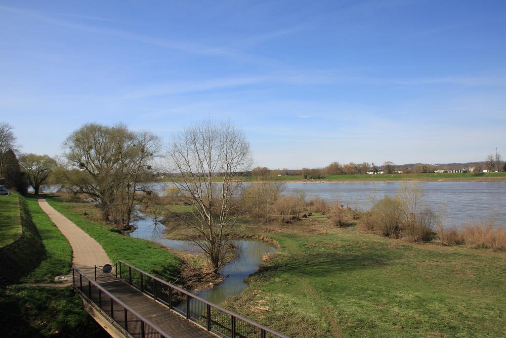 Sur Les Toits D'Amboise Apartment Exterior foto